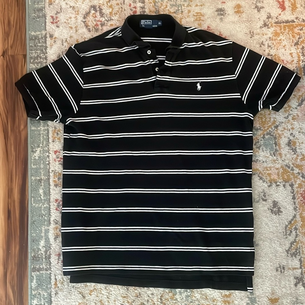 White and black striped polo XL